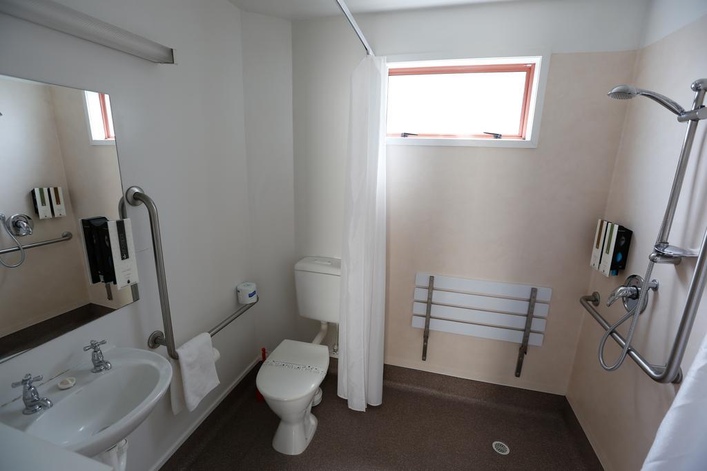 Addington Stadium Motel Christchurch Room photo